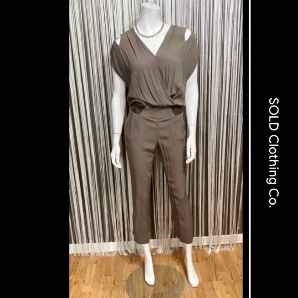 🔻SALE🔻SOLD COLLECTION🔹EXCELLENT CONDITION